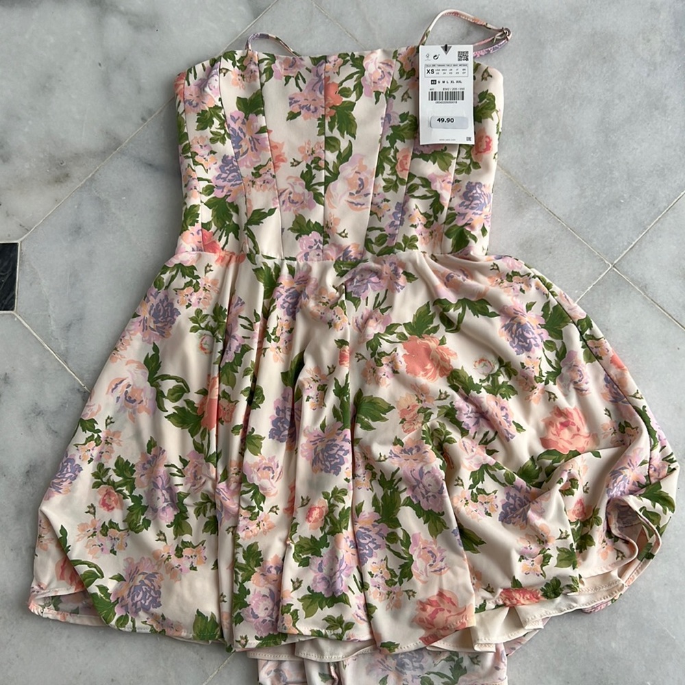 Zara floral dress size xs